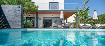Stylish Algarve Retreat- Priv. Pool & Beach Nearby