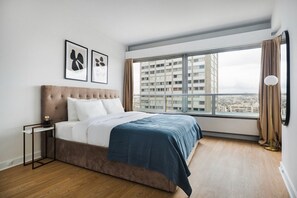4 Schlafzimmer, Bügeleisen/Bügelbrett, WLAN, Bettwäsche