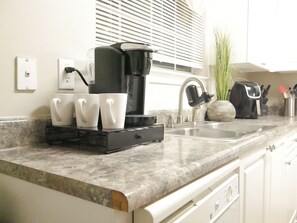 Un four, surface de cuisson