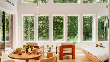 1 habitación, wifi y ropa de cama