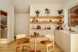 Dining - The Solenne (Wartburg)