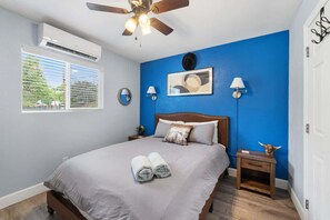 2 室のベッドルーム、アイロン / アイロン台、WiFi (無料)、ベッドシーツ