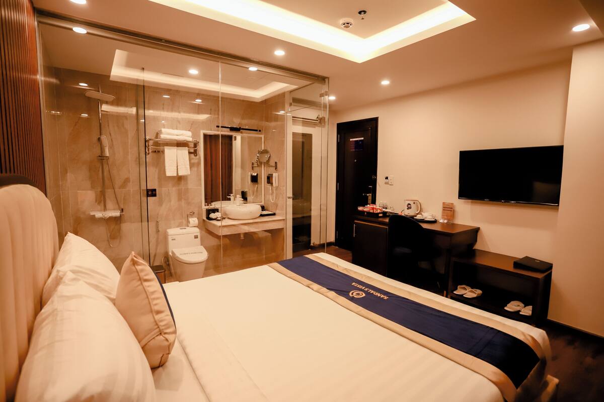 Junior Suite, Balcony, City View | In-room safe, free WiFi
