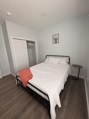 2 habitaciones, wifi gratis y ropa de cama