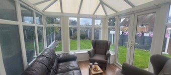 House - Sleeps 10 - Parking - Stn Close