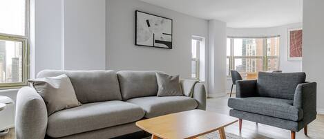 Télévision, chaîne hi-fi