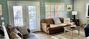 Charming 7-bed, 3 bath lakefront home on South Toledo Bend in Anacoco, LA