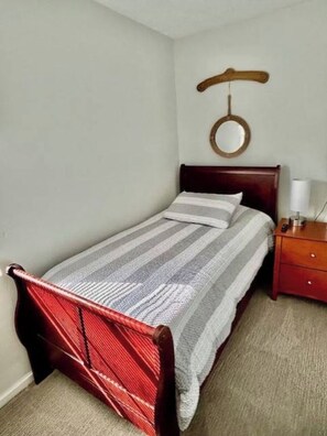 7 عدّة غرف نوم وواي فاي مجانًا وملاءات أسرّة