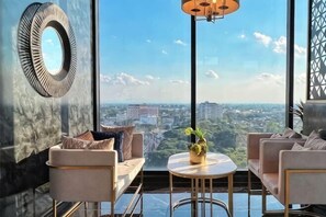 Ballroom - Astra Sky River Infinity Pool Sky City Apartment (Chiang Mai)