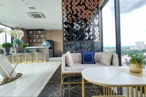 Ballroom - Astra Sky River Infinity Pool Sky City Apartment (Chiang Mai)