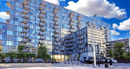 Fantastic one bed plus one den condo near Yorkdale mall and Wilson subway