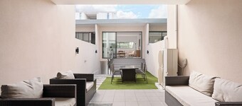 Luxury 5BR Home | Park Views | Near CBD & Airport