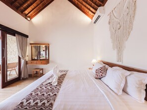 Villa, 1 chambre, piscine privée | Bureau, accès au Wi-Fi (inclus)