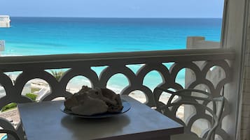 Deluxe Studio, Beachfront | Hochwertige Bettwaren, Pillowtop-Betten, Minibar, Zimmersafe