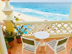 Terrace/patio - OvaCancun Apartments (Cancun)