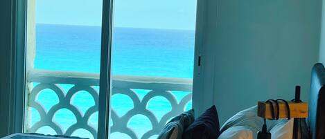 Estudi en suite Deluxe | Caixa forta a l'habitació i espai de treball apte per a portàtils