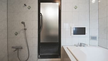 Quadruple Room | Bathroom | Hair dryer, bathrobes, towels, shampoo