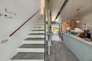 Interior - Unknown Coffee Inn (Liuqiu)