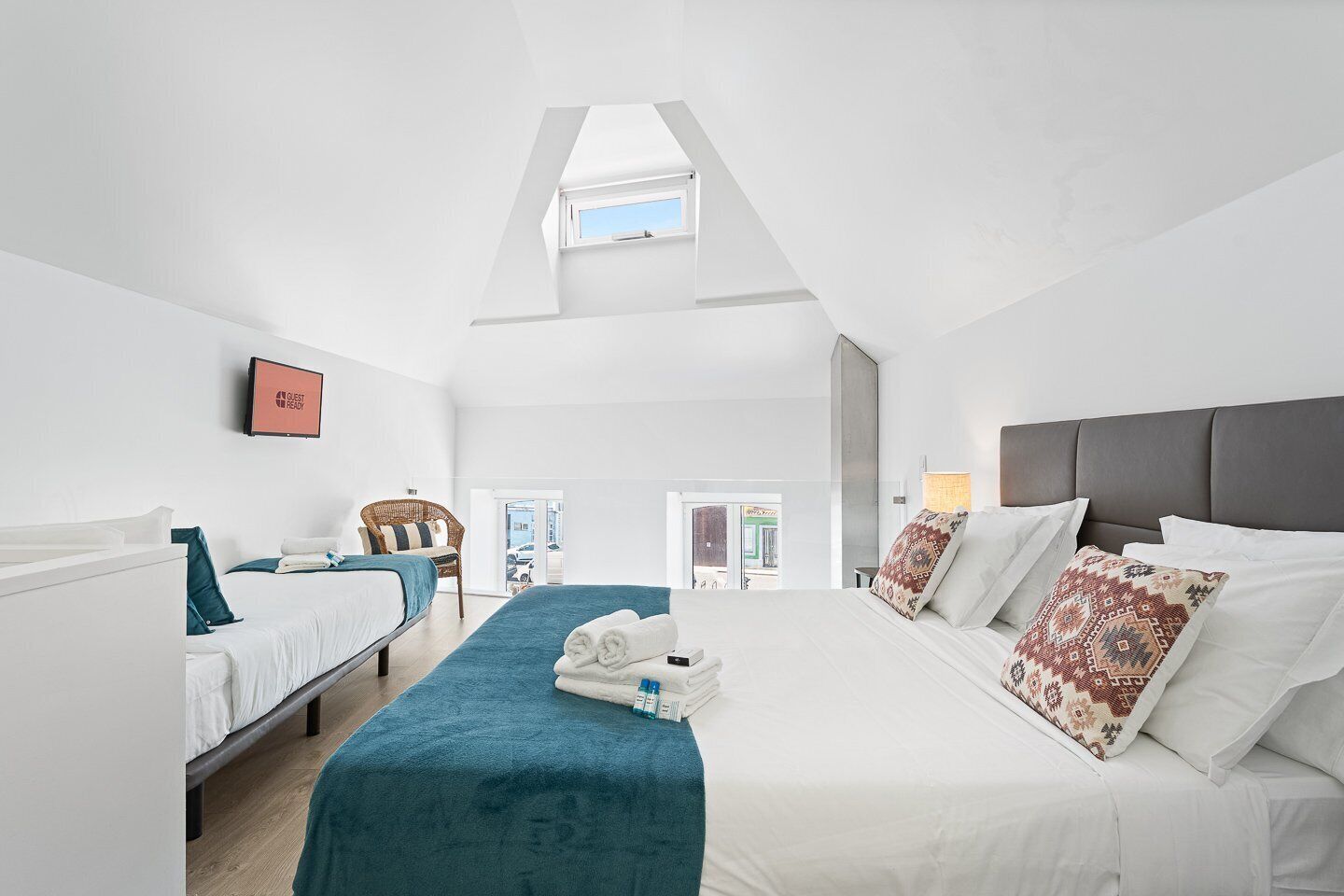 1 غرفة نوم ومكواة/لوح كي وخدمة الإنترنت وملاءات أسرّة