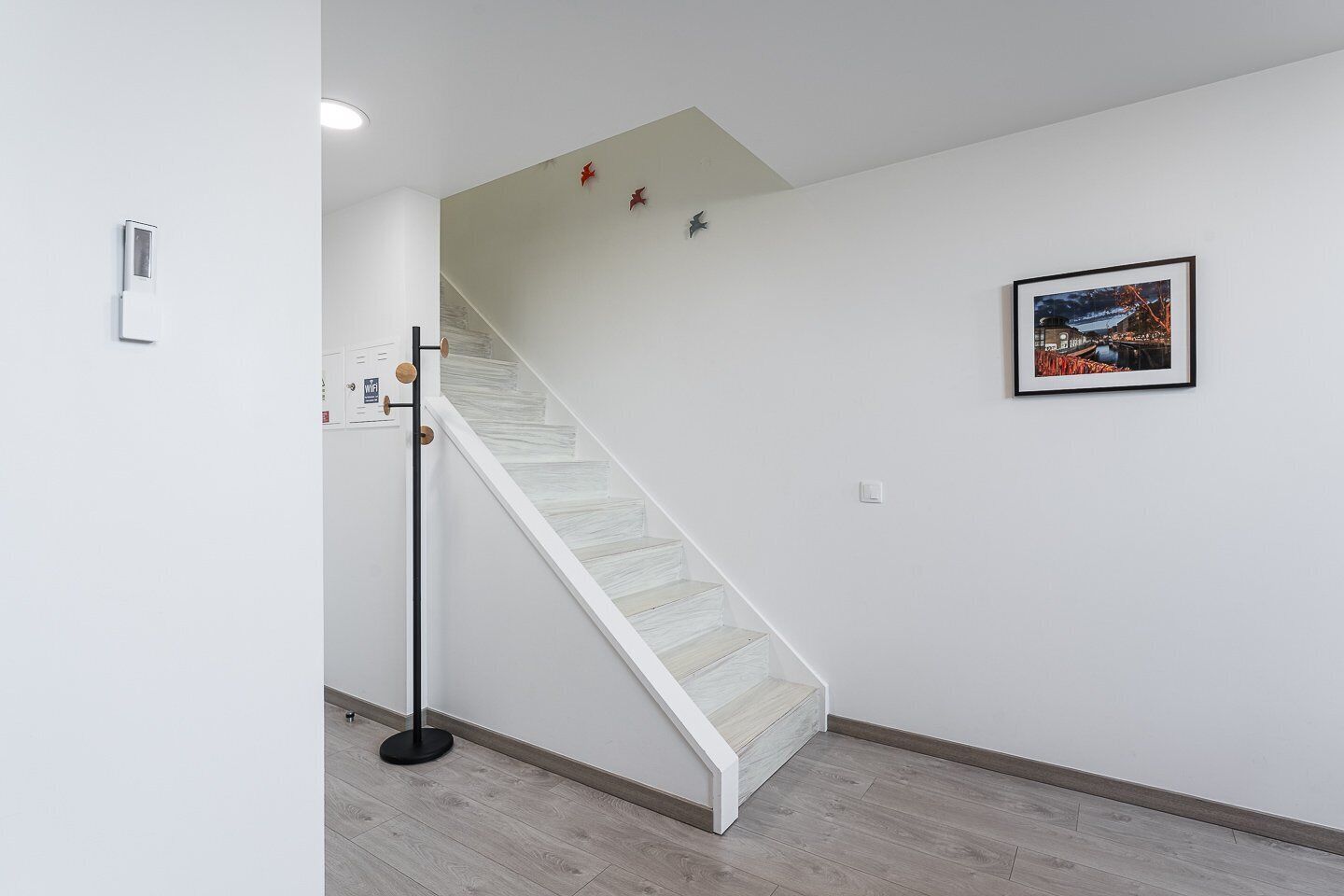 المنشأة من الداخل