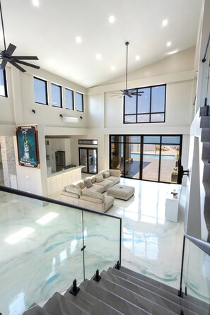 Luxury-Villa, Meerblick | Wohnbereich