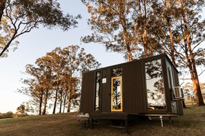 Exterior - Three-Kalm by Tiny Away (Rainbow Flat)