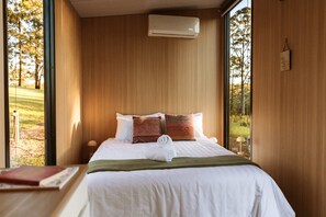 Bed sheets - Four-Sol by Tiny Away (Rainbow Flat)