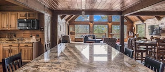 Mountain cabin w/ deck & lake access