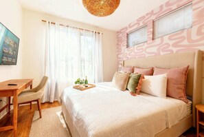 4 bedrooms, desk, iron/ironing board, WiFi