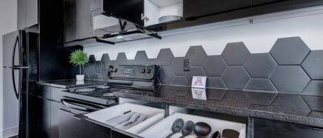 Fridge, microwave, oven, stovetop