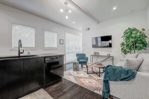 Téléviseur, bureau