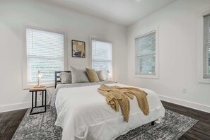 1 chambre, bureau, fer et planche Ă repasser, Wi-Fi