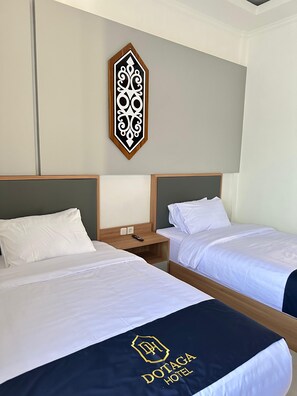 Deluxe Twin Room, City View