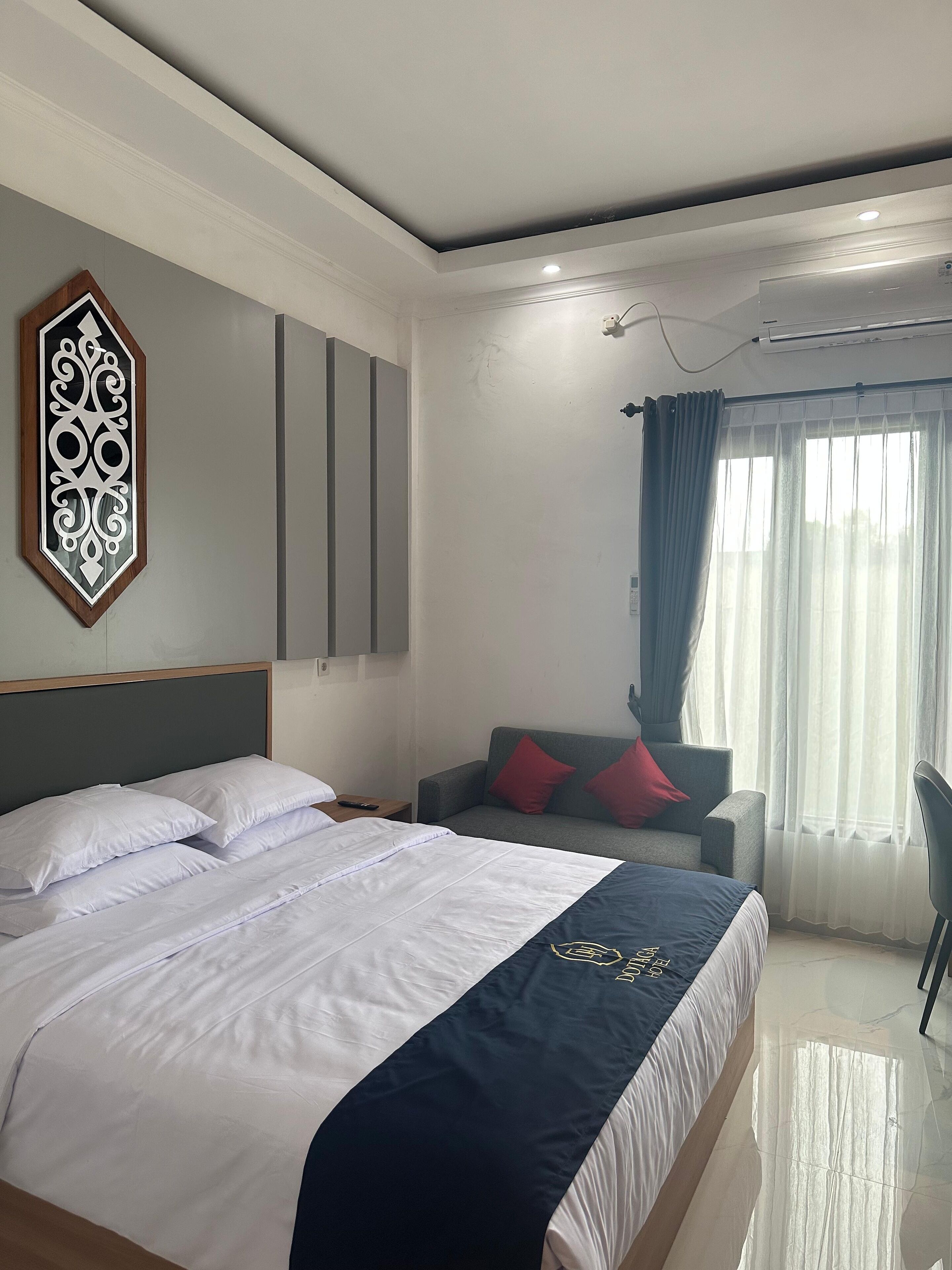 デラック  ス ダブルルーム | デスク、ノートパソコン用作業スペース、WiFi (無料)