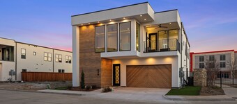 Festive Villa 1: Heart of Richardson, TX 6BR, 5BA