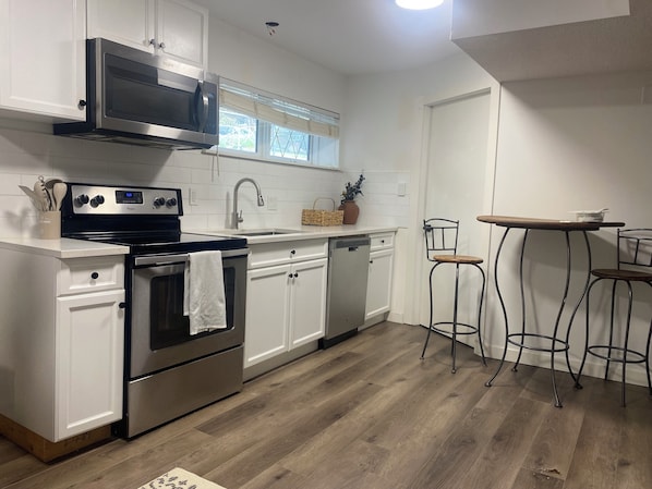 Microwave, oven, stovetop, dishwasher