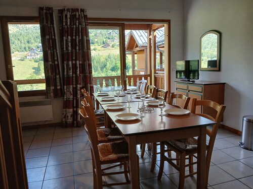 Appart 55m² : 6/8 p. 3 bedrooms. 2 bathrooms.  Mountain SKI SAVOIE Coeur Station