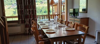 Appart 55m² : 6/8 p. 3 bedrooms. 2 bathrooms.  Mountain SKI SAVOIE Coeur Station