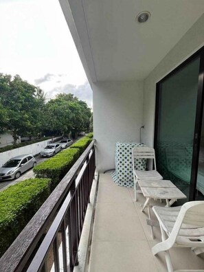 Standard Double Room, Balcony, Courtyard View | Terrace/patio