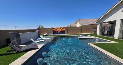 Boater/atv getaway Huge heated pool with free private boat dock at lake Martinez