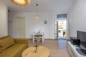 21-Zoll-Flachbildfernseher mit Kabelempfang