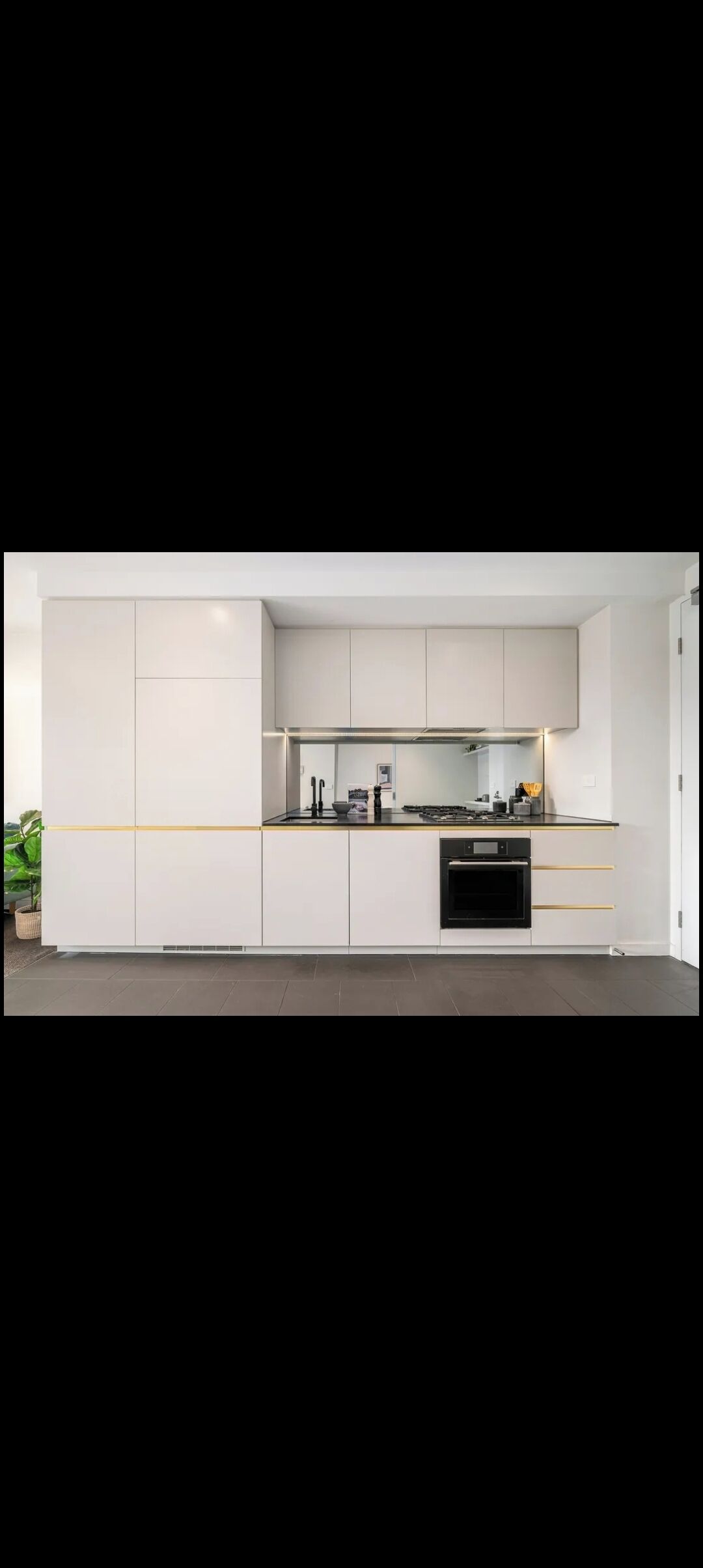 雪櫃、微波爐、焗爐、爐具