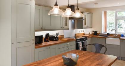 3 bedroom accommodation in Cinderford