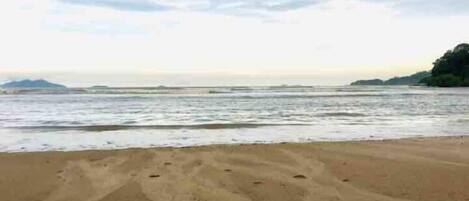 Platja a a prop
