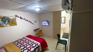 Habitación doble, vista al patio | Wifi gratis 