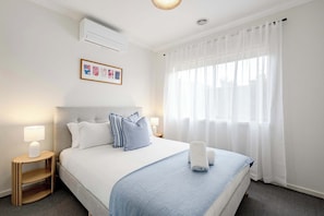 4 chambres, fer et planche Ă repasser, Wi-Fi, draps fournis