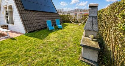 Chalet simple avec piscine commune