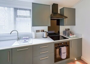 Fridge, oven, stovetop, toaster