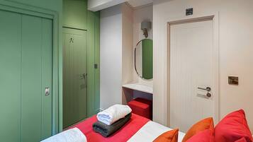 2 bedrooms