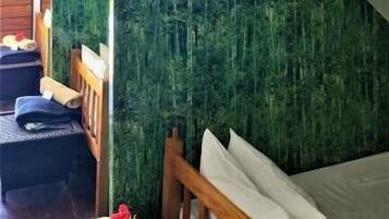 Caja de seguridad en la habitación y sistema de insonorización